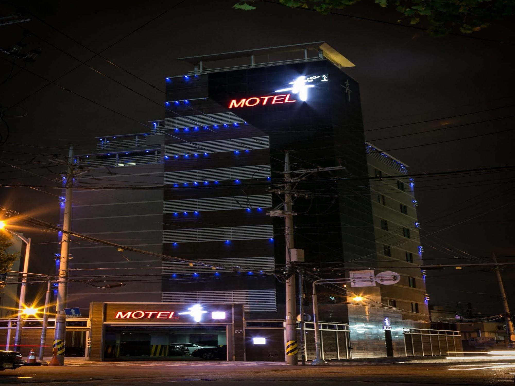 Hue Motel Μπουσάν Εξωτερικό φωτογραφία